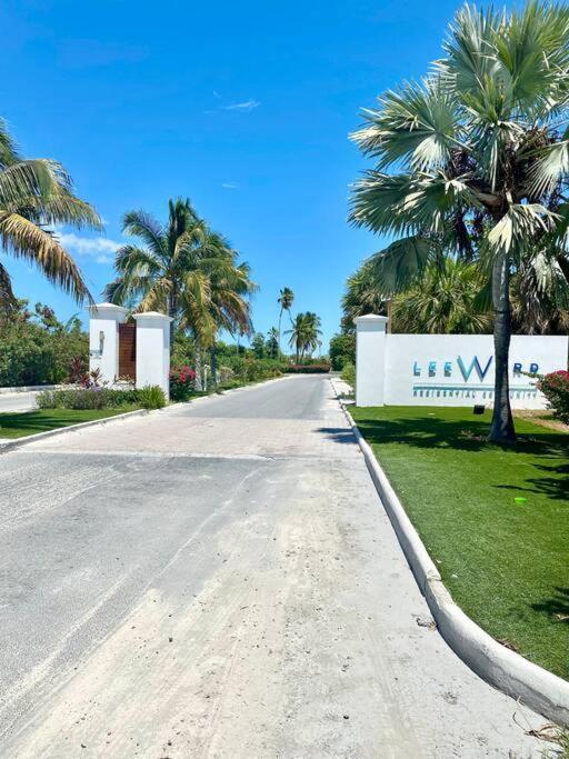 Seaside Townhome, Spacious 2Br 3Bath Leeward Grace Bay, Providenciales, Walk To Beach Exterior photo